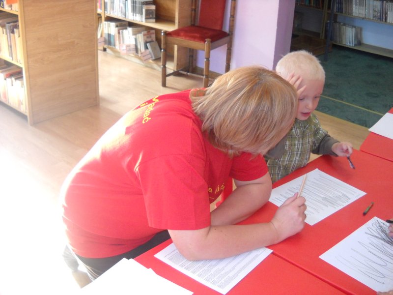 06 Jesienne zabawy w Bibliotece.jpg